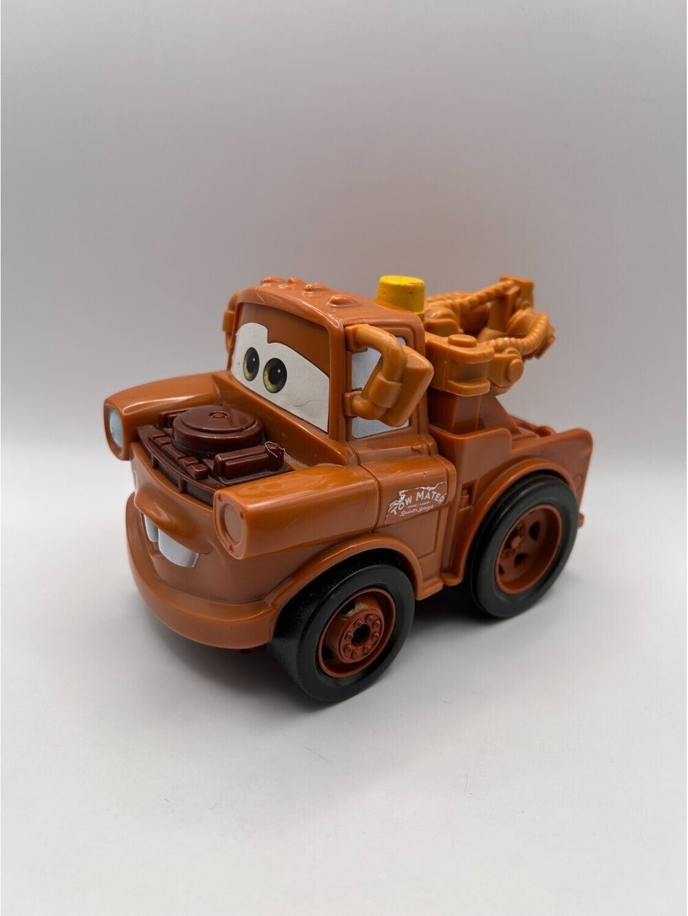 Fisher-Price Tow Mater Cars 2 Shake 'N Go! Toy Truck Brown yellow rooftop light